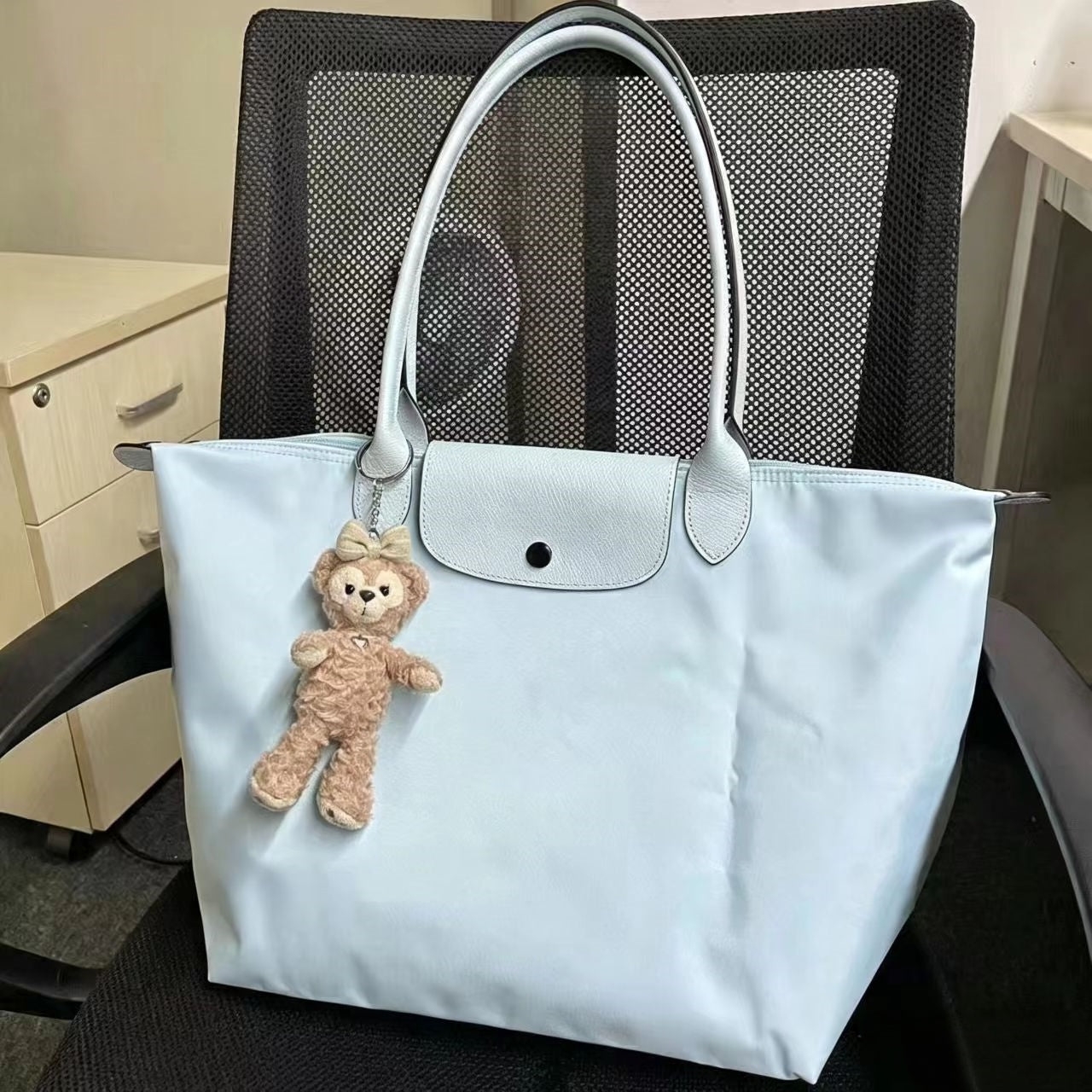 Large capacity portable tote bag E1357