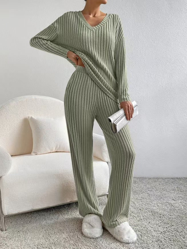 Knitted two-piece straight leg pants with loose fit E1464