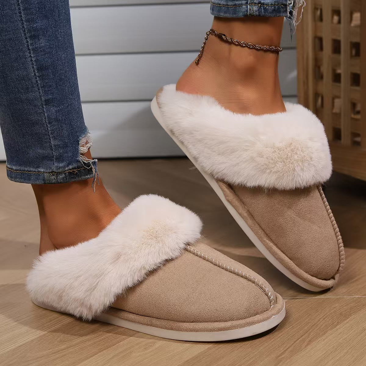 Casual outdoor wear with velvet slippers   E181