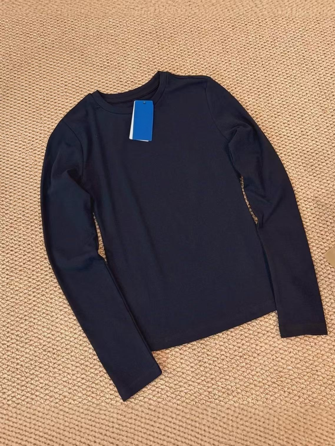 Casual versatile long sleeved top  E1428