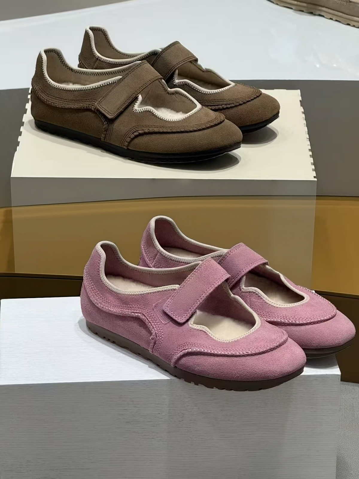 Popular women's Velcro low cut shoes   E1457