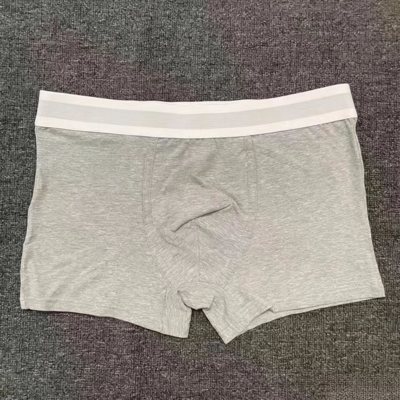 Men's breathable flat angle sports shorts  E1338