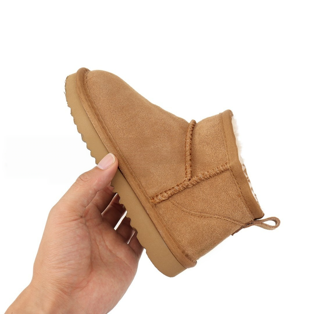 Leisure thick thin soled snow boots   E393