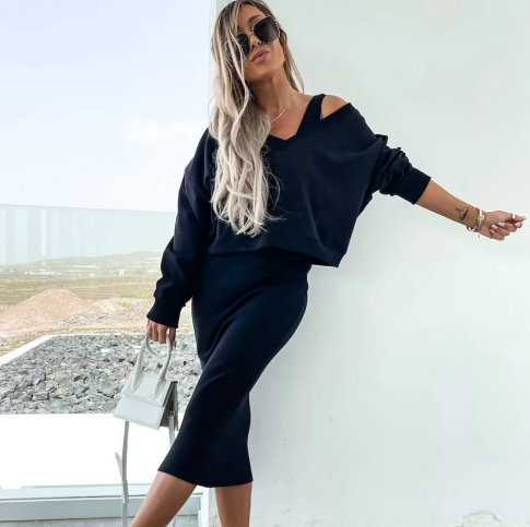 Popular long sleeved hoodie and long skirt set  E203