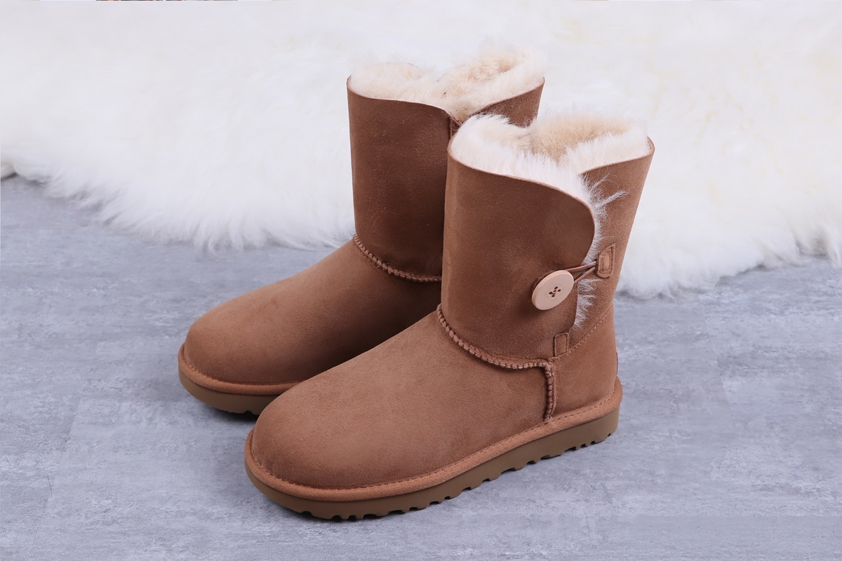 Versatile thickened and plush boots  E695