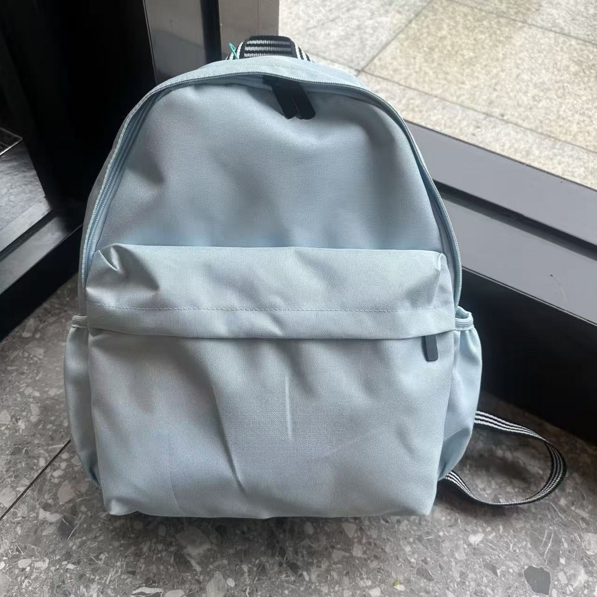 Backpack with large capacity for both shoulders  E1397