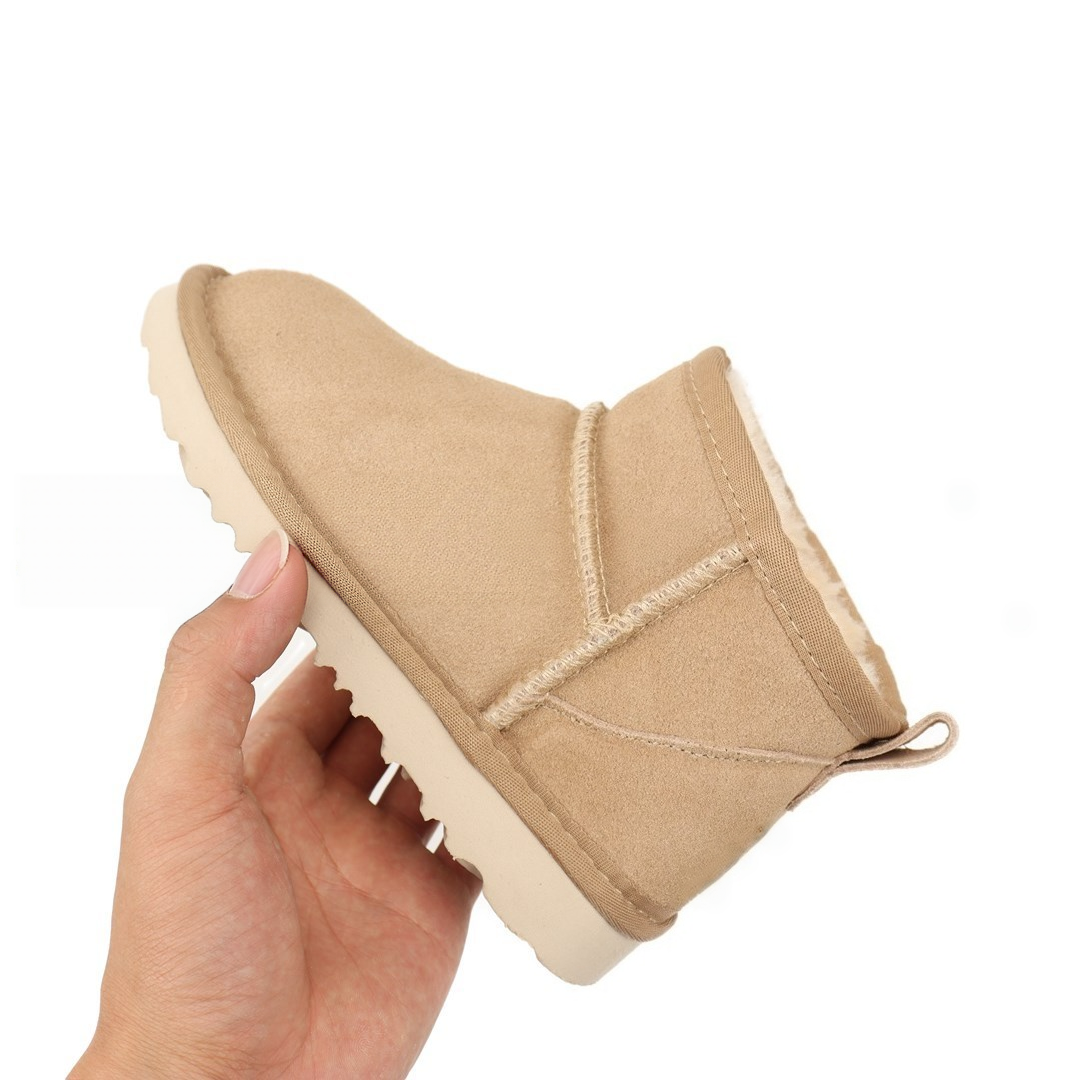 Leisure thick thin soled snow boots   E393