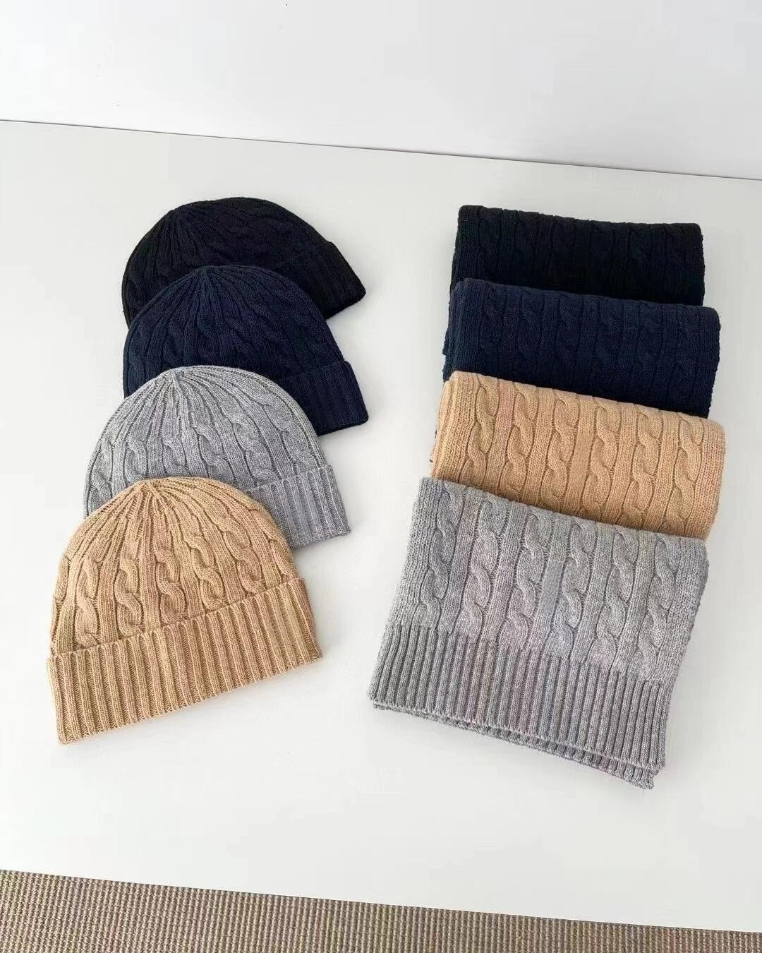 Popular high-end warm hat and scarf two-piece set   E1495