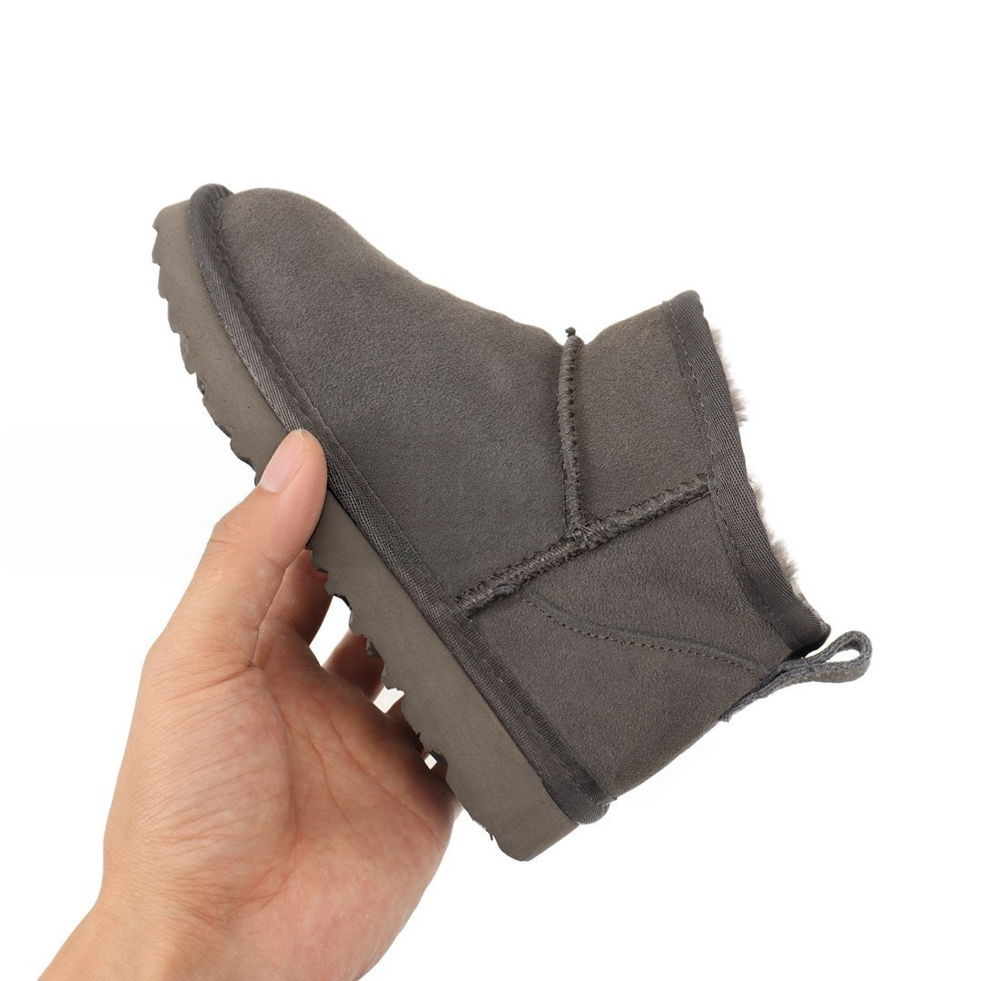 Leisure thick thin soled snow boots   E393