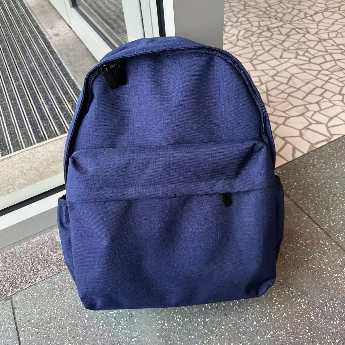 Backpack with large capacity for both shoulders  E1397