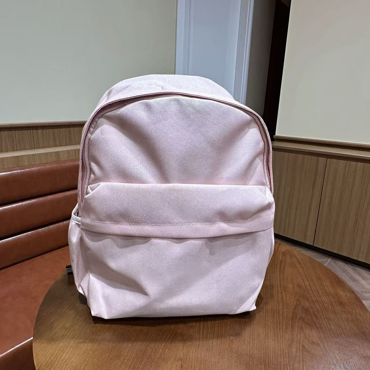 Backpack with large capacity for both shoulders  E1397