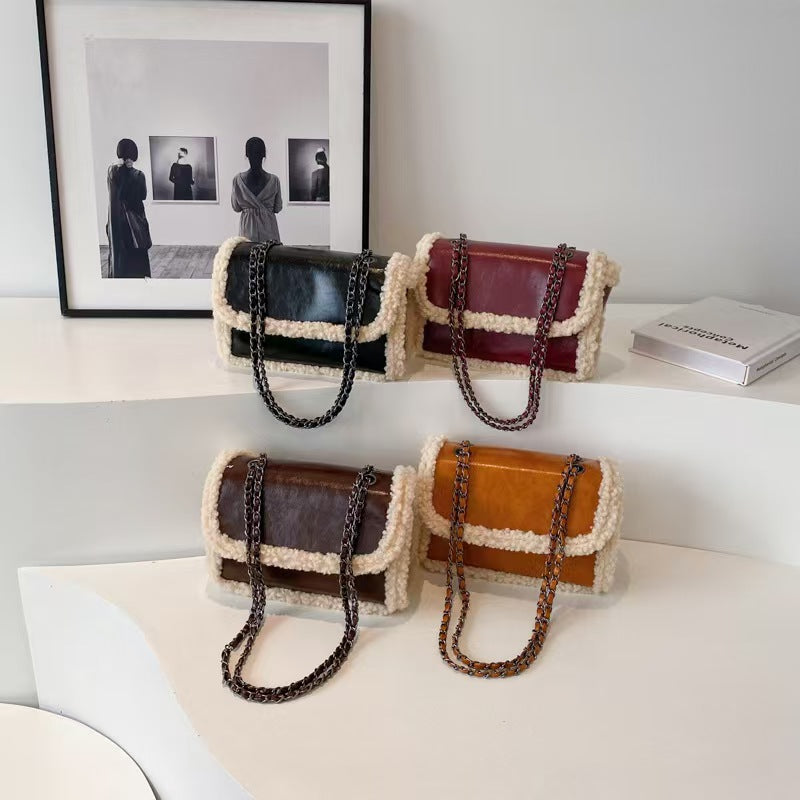 Diagonal single shoulder small square bag  E371