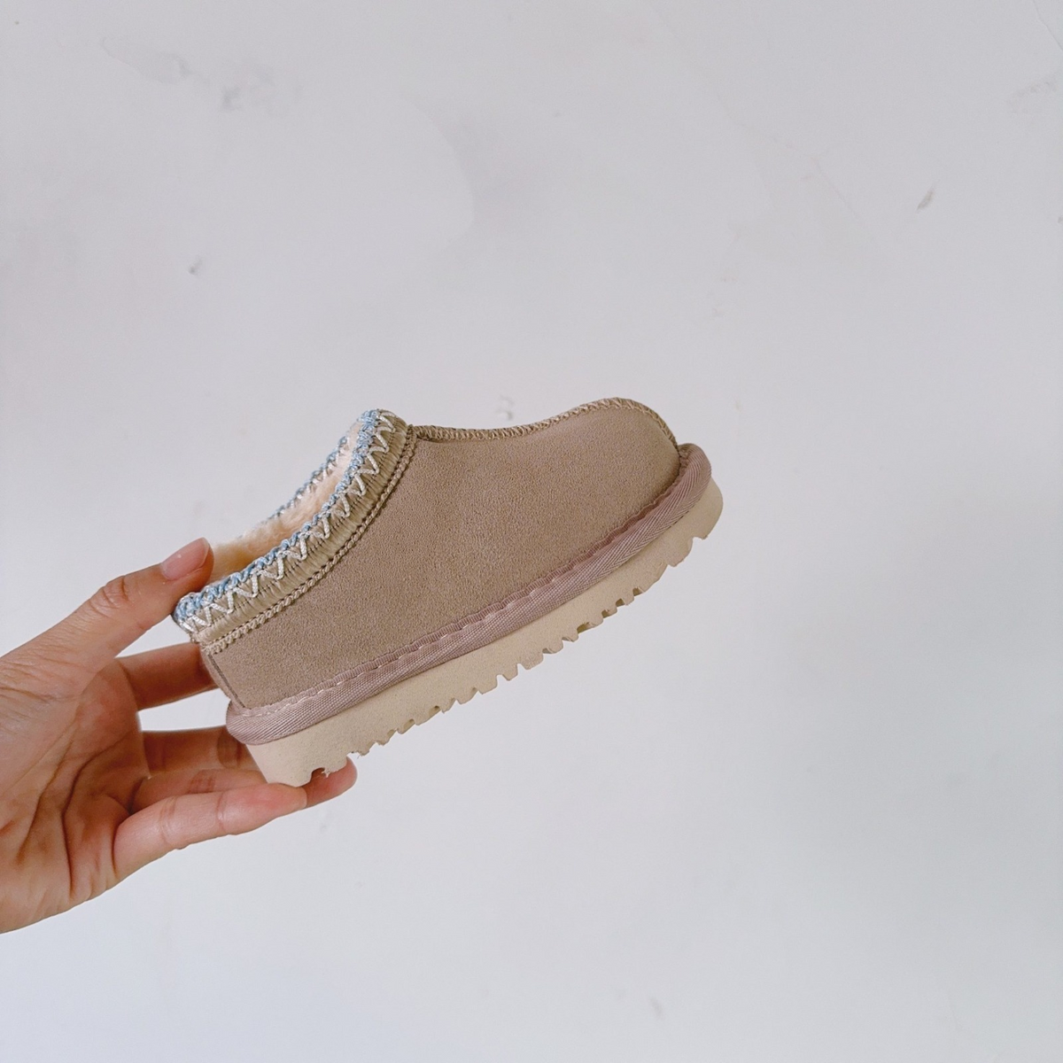 Plush warm cotton children's shoes   E542