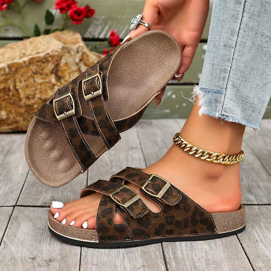 Thick soled slippers are versatile and retro for wearing on the outside E1120