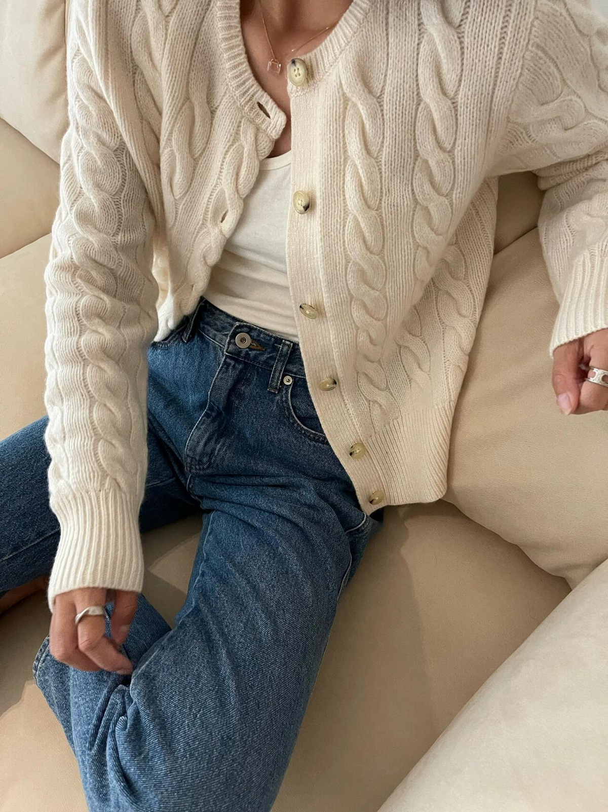 Casual knitted loose cardigan   E1493